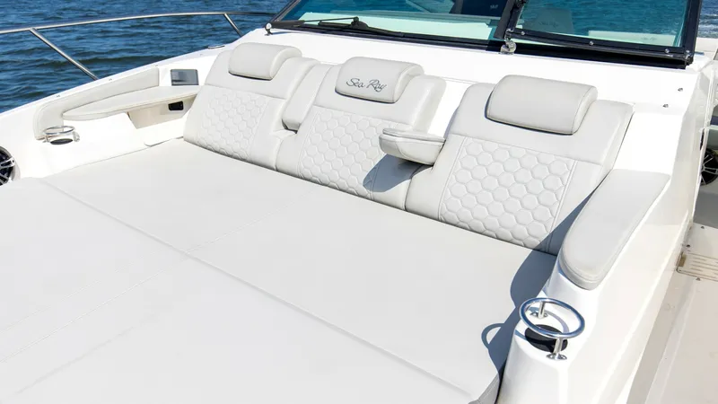 Slide: The Image of 2022 32 Sea Ray 320 Sundancer OB Raya Sunshine (8) - 6312473