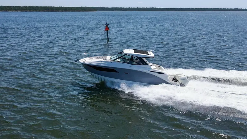 Slide: The Image of 2022 32 Sea Ray 320 Sundancer OB Raya Sunshine Exterior Profiles (7) - 6312482