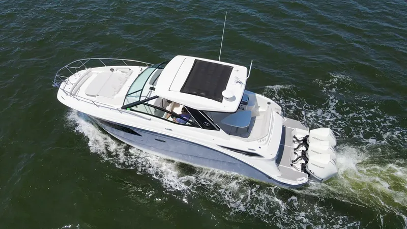 Slide: The Image of 2022 32 Sea Ray 320 Sundancer OB Raya Sunshine Exterior Profiles (17) - 6312491