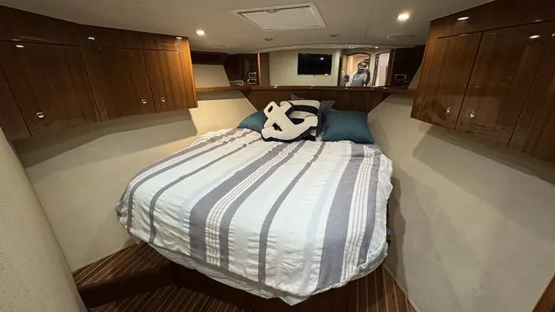 Slide: The Image of 2007 74 Viking 74 Enclosed Bridge Never Settle - VIP Stateroom - 6312554