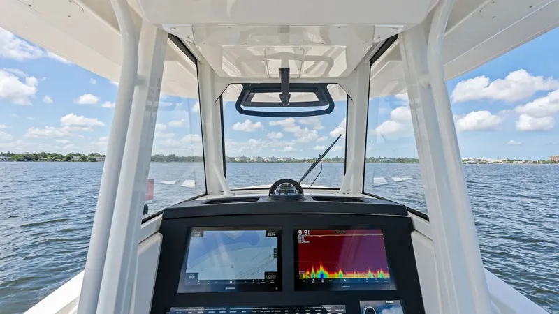 Slide: The Image of Regulator Marine 31 2022 - 6303993
