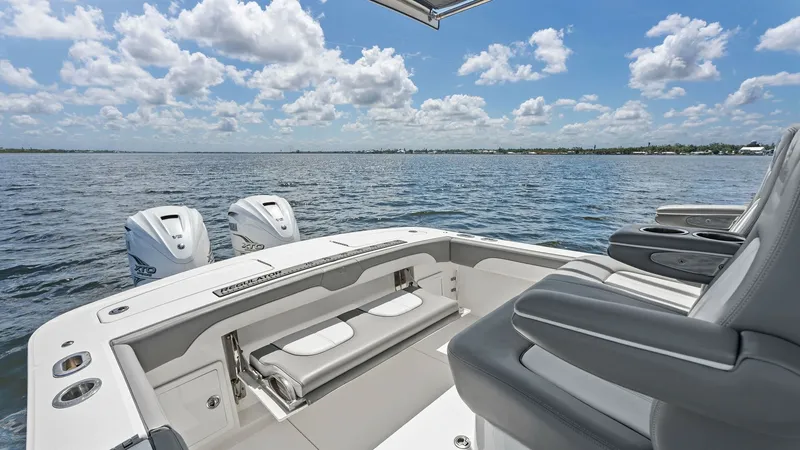 Slide: The Image of Regulator Marine 31 2022 - 6303999