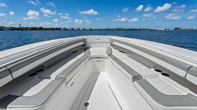 Slide: The Image of Regulator Marine 31 2022 - 6303981