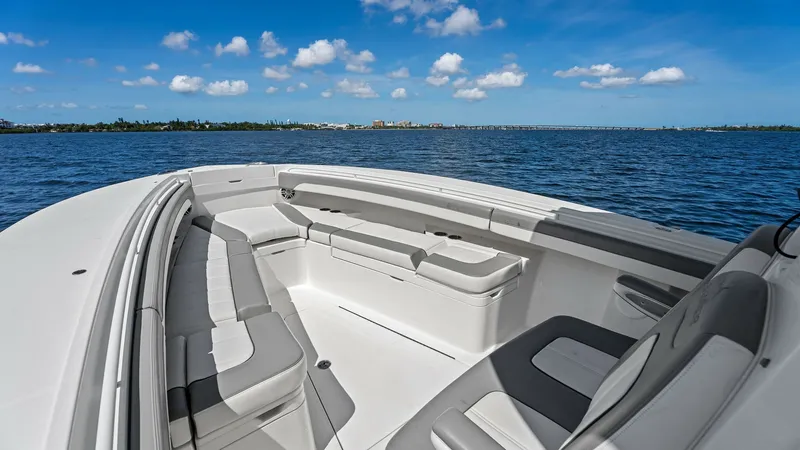 Slide: The Image of Regulator Marine 31 2022 - 6303984