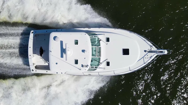 Slide: The Image of 2006 36 Wellcraft 360 Coastal Unbridled Exterior (11) - 6312534
