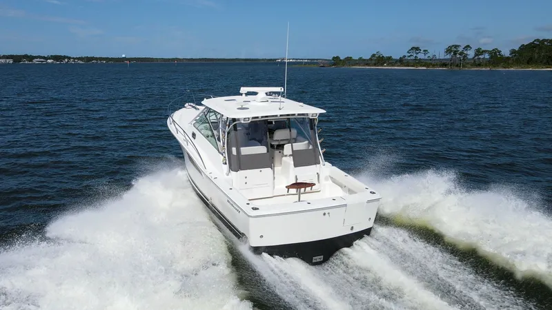 Slide: The Image of 2006 36 Wellcraft 360 Coastal Unbridled Exterior (3) - 6312540