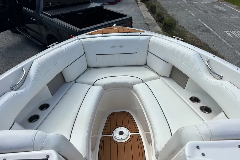 Slide: The Image of Sea Ray 270 Sundeck 2008 - 6262463