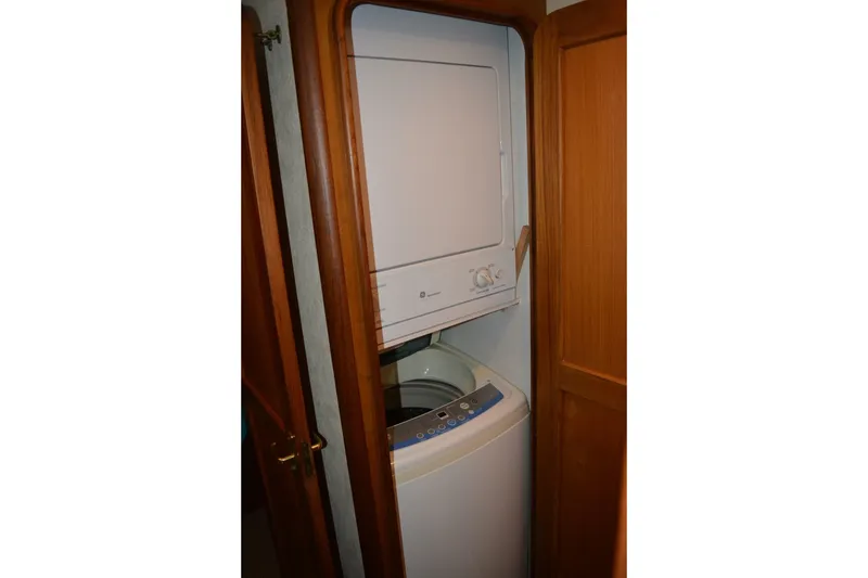 Slide: The Image of Ocean Yachts 56 Super Sport 2000 - 6262956