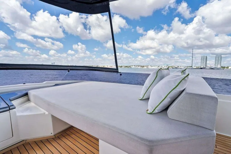 Slide: The Image of Ferretti 780 2022 - 6263021