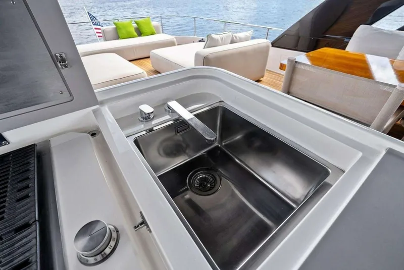 Slide: The Image of Ferretti 780 2022 - 6263023
