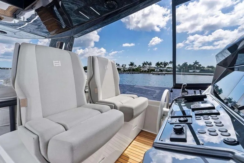 Slide: The Image of Ferretti 780 2022 - 6263026