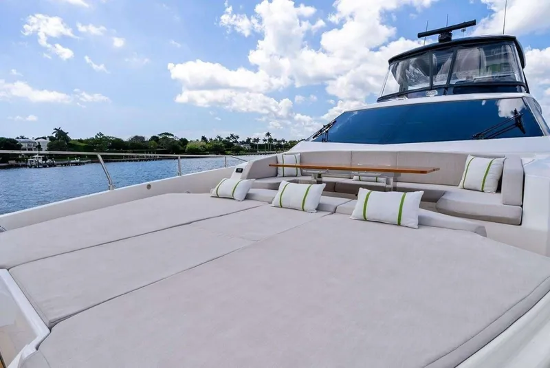 Slide: The Image of Ferretti 780 2022 - 6263034