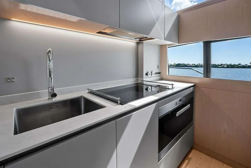 Slide: The Image of Ferretti 780 2022 - 6263041