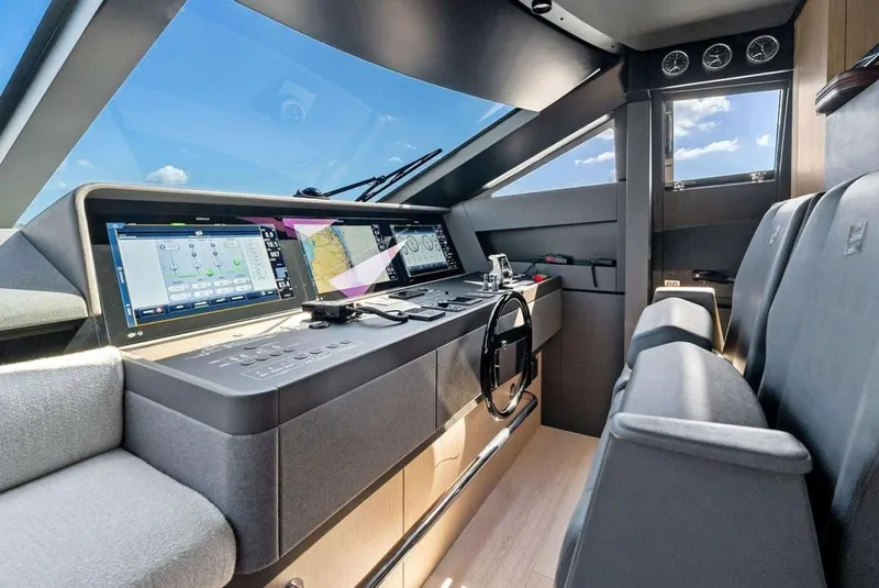 Slide: The Image of Ferretti 780 2022 - 6263042