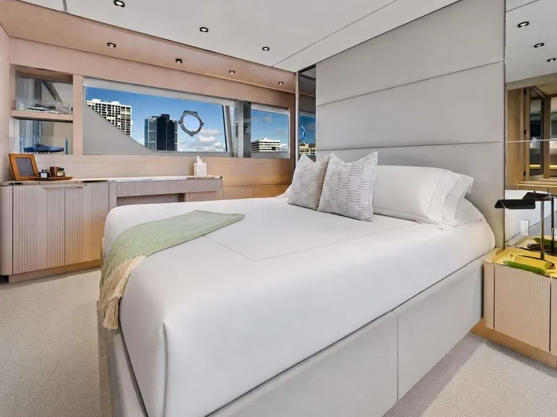 Slide: The Image of Ferretti 780 2022 - 6263046