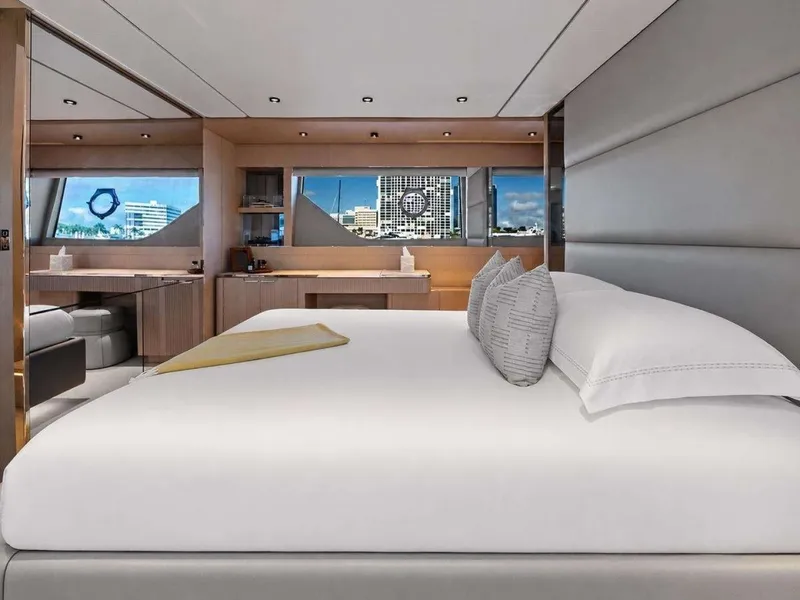Slide: The Image of Ferretti 780 2022 - 6263048