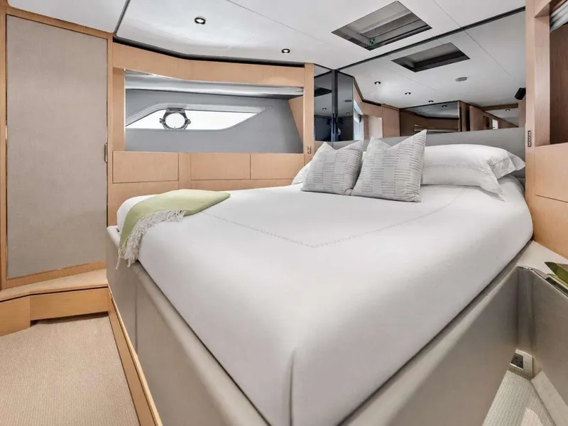Slide: The Image of Ferretti 780 2022 - 6263057