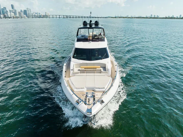 Slide: The Image of Ferretti 780 2022 - 75
