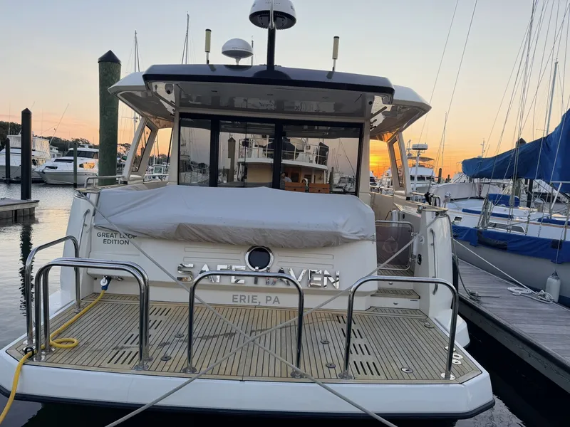 Slide: The Image of Greenline 48 Coupe Hybrid 2019 - 6263157