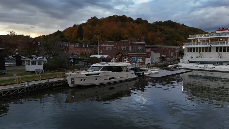 Slide: The Image of Greenline 48 Coupe Hybrid 2019 - 6263161