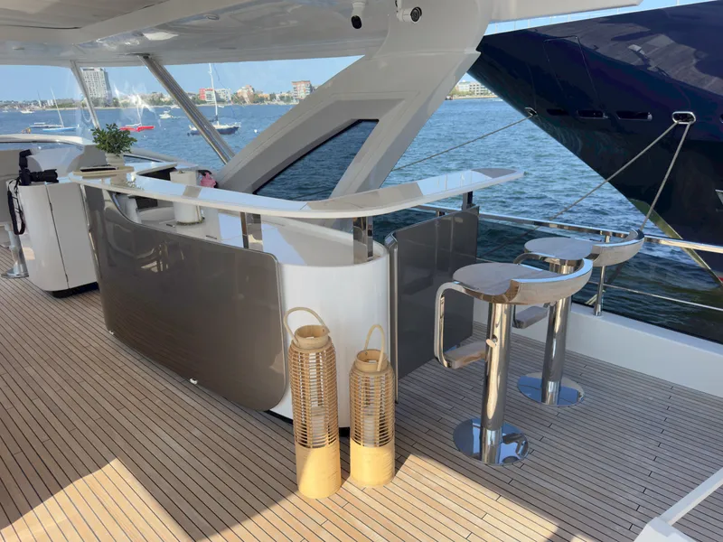 Slide: The Image of Azimut GRANDE 25M 2022 - 7527523