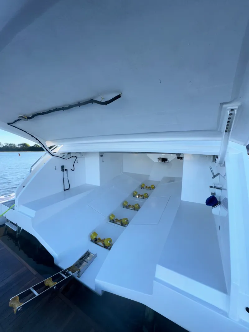 Slide: The Image of Azimut GRANDE 25M 2022 - 7527555