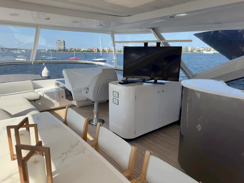 Slide: The Image of Azimut GRANDE 25M 2022 - 7527526