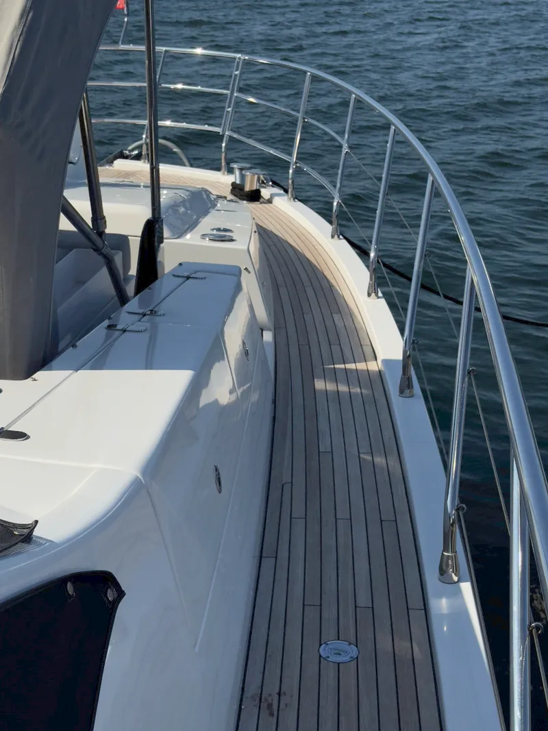 Slide: The Image of Azimut GRANDE 25M 2022 - 7527537