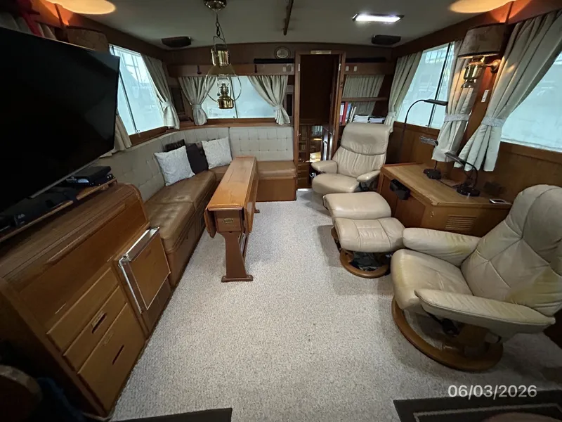 Slide: The Image of 46' Grand Banks salon aft - 6284951