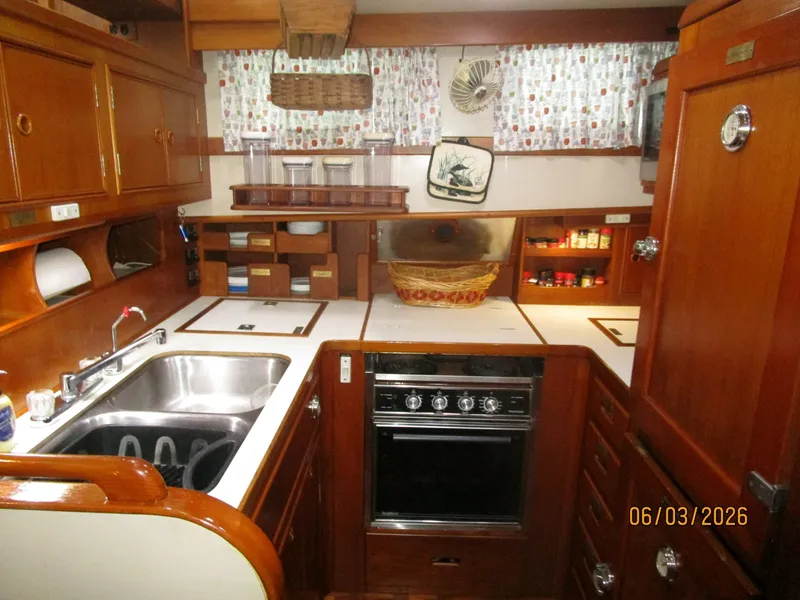 Slide: The Image of 46' Grand Banks galley3 - 6284920