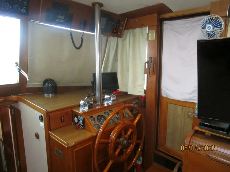 Slide: The Image of 46' Grand Banks lower helm1 - 6284933
