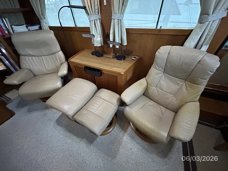 Slide: The Image of 46' Grand Banks salon port seating - 6284955