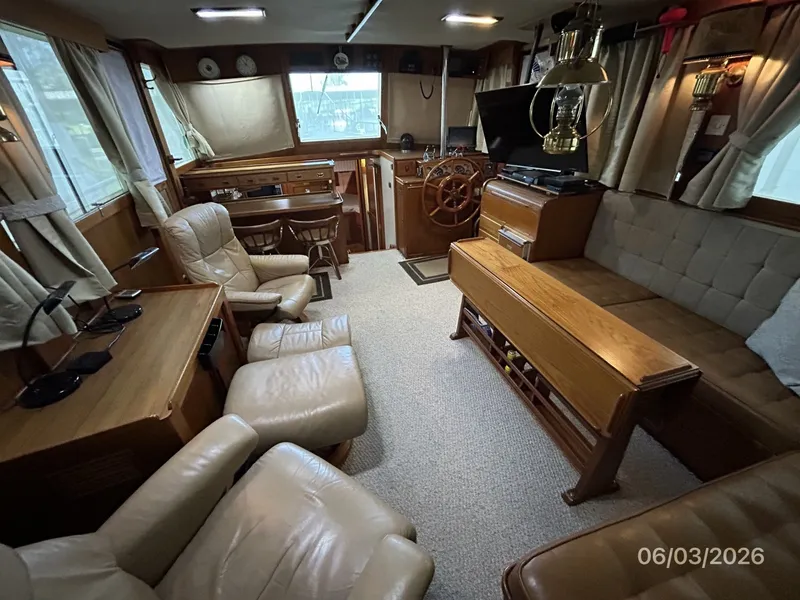 Slide: The Image of 46' Grand Banks salon forward - 6284952