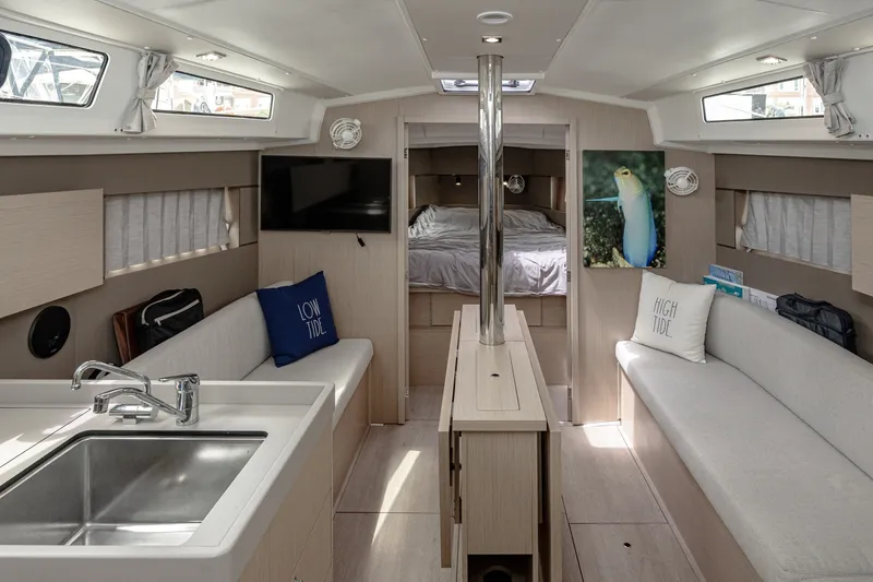 Slide: The Image of Beneteau 38.1 2023 - 6285398