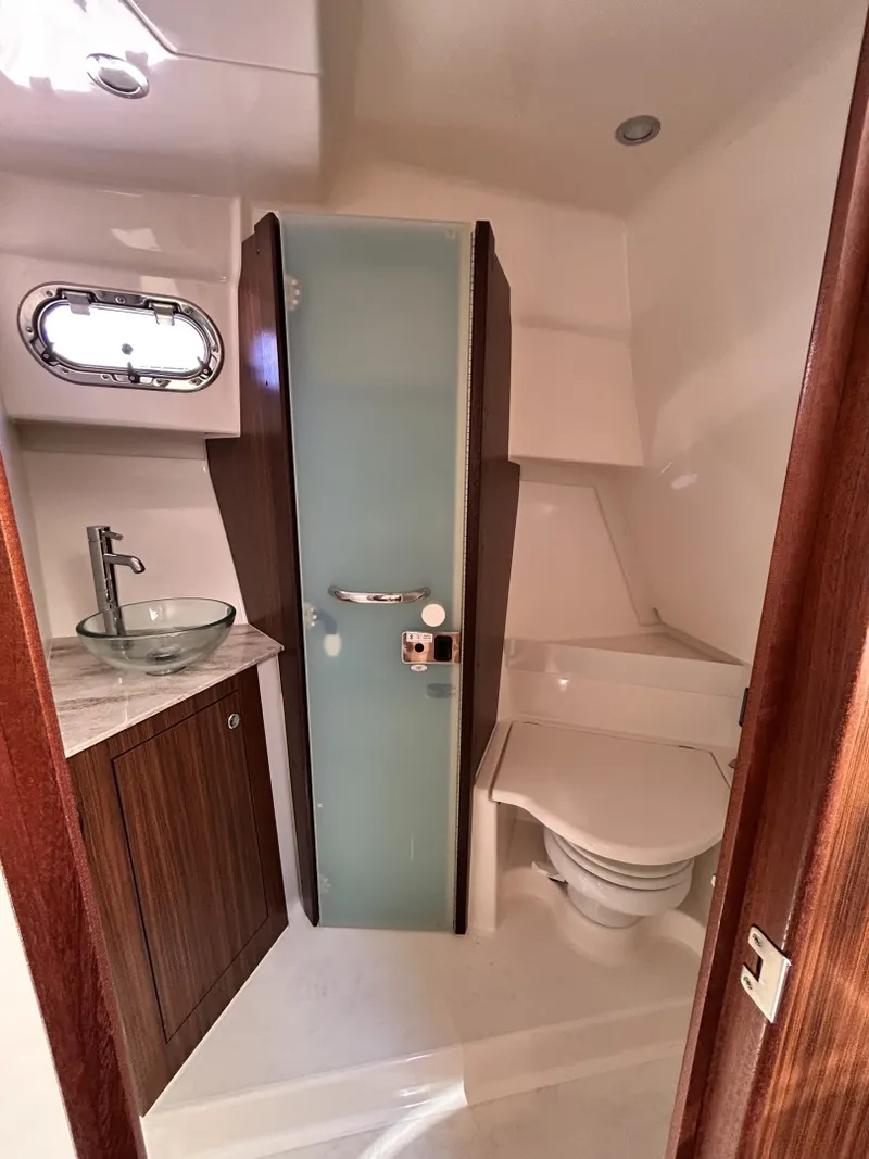 Slide: The Image of Pursuit OS 355 Offshore 2018 - 6285592