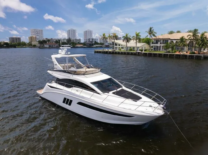 Slide: The Image of Sea Ray 510 Fly 2016 - 6285750