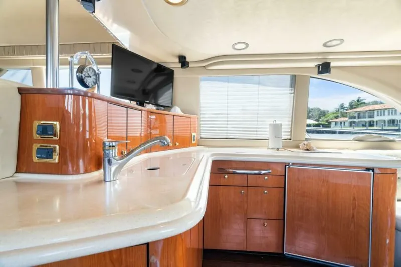 Slide: The Image of Sea Ray 540 Cockpit Motor Yacht 2001 - 6285891