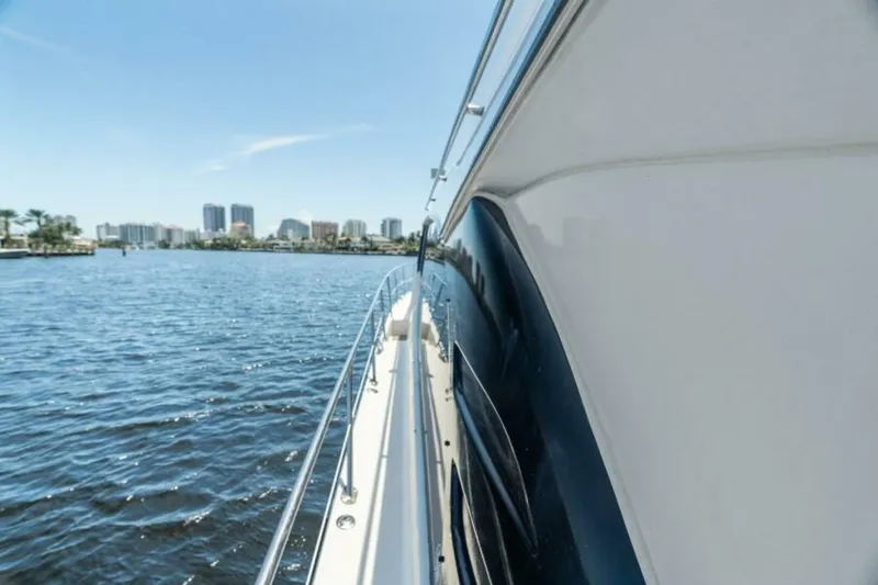 Slide: The Image of Sea Ray 540 Cockpit Motor Yacht 2001 - 6285917