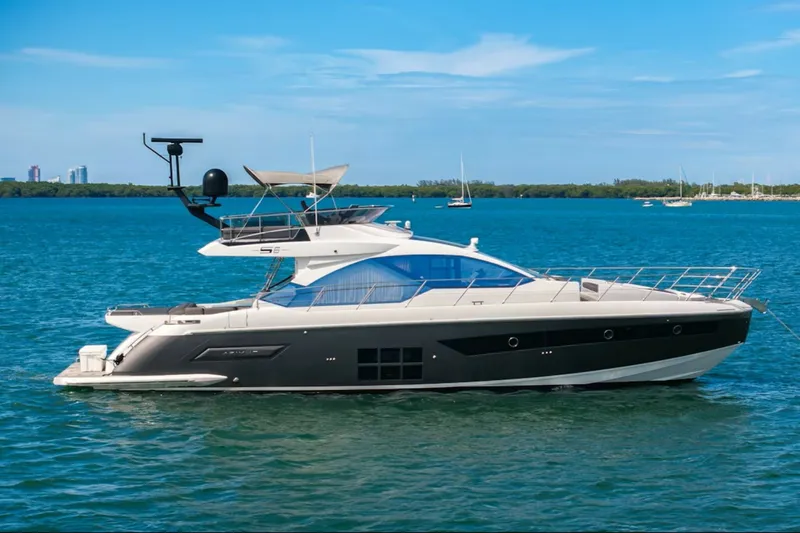 The Image of Azimut S6 SPORTFLY 2021 - undefined