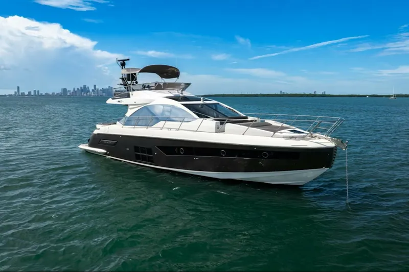 Slide: The Image of Azimut S6 SPORTFLY 2021 - 6285935