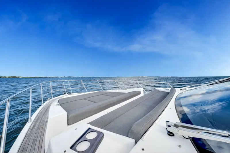 Slide: The Image of Azimut S6 SPORTFLY 2021 - 6285949