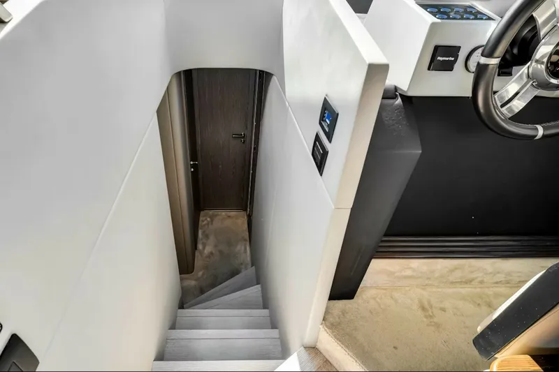 Slide: The Image of Azimut S6 SPORTFLY 2021 - 6285959