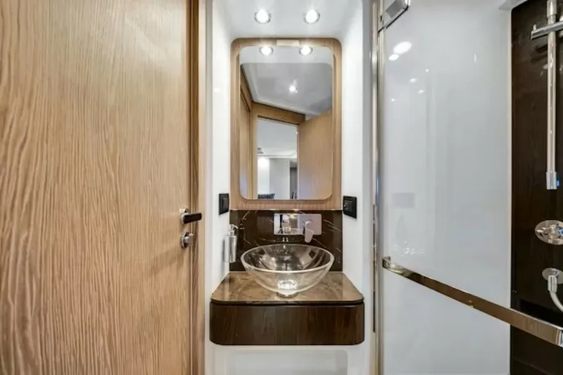 Slide: The Image of Azimut S6 SPORTFLY 2021 - 6285975