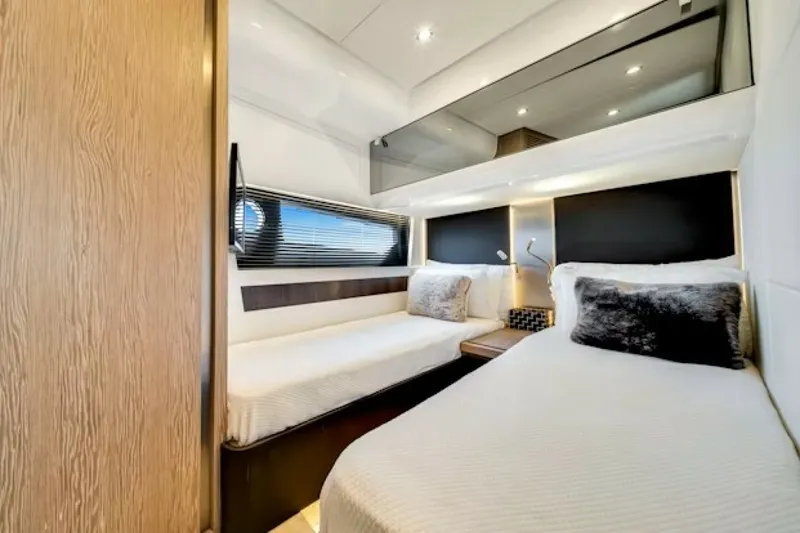 Slide: The Image of Azimut S6 SPORTFLY 2021 - 6285977