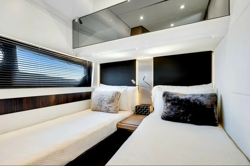 Slide: The Image of Azimut S6 SPORTFLY 2021 - 6285978