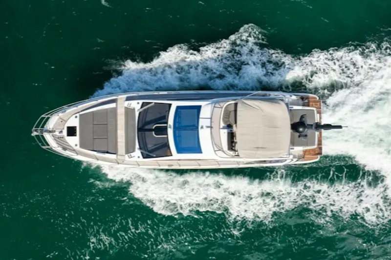 Slide: The Image of Azimut S6 SPORTFLY 2021 - 6285939