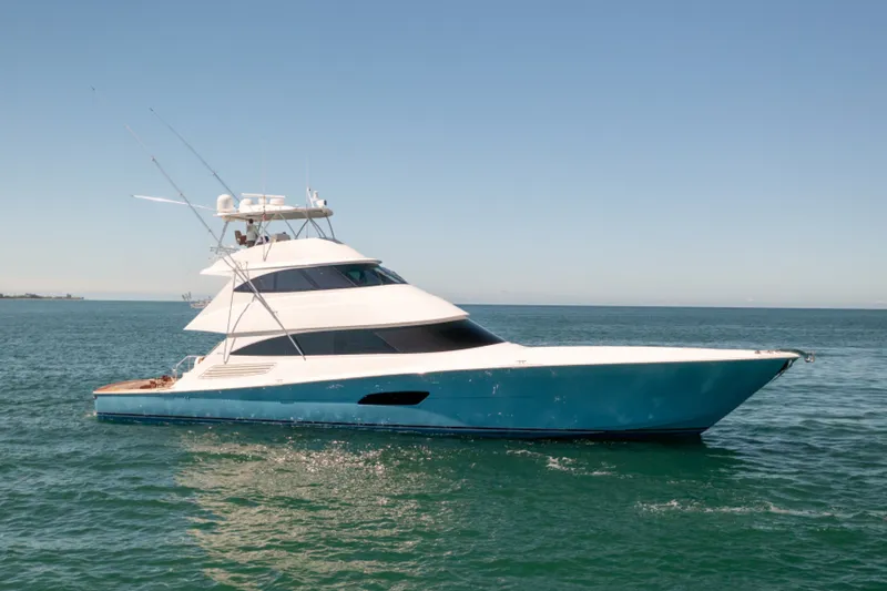 Slide: The Image of 2020 Viking 92 Skybridge Starboard Profile - 7383322