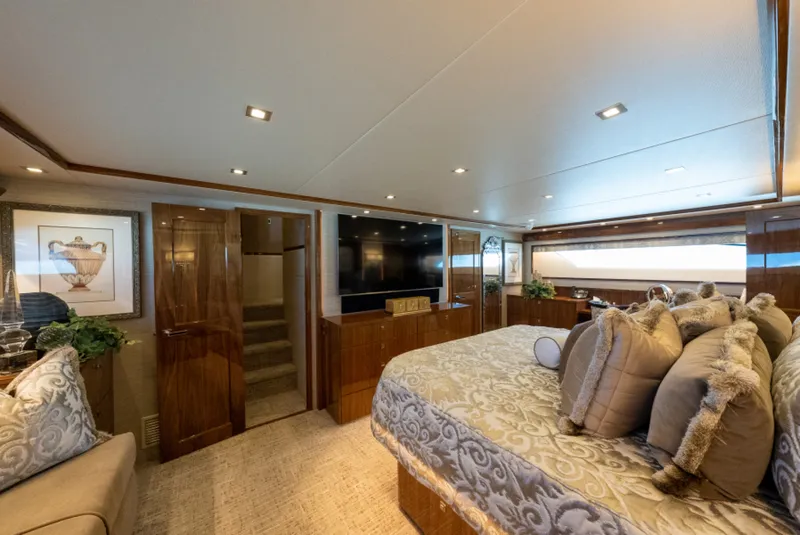 Slide: The Image of 2020 Viking 92 Skybridge Master Stateroom - 7383272