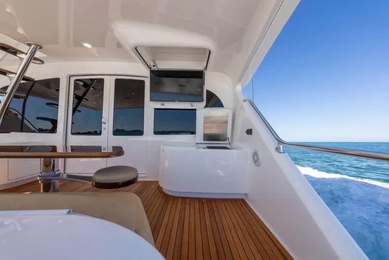 Slide: The Image of 2020 Viking 92 Skybridge Aft Deck Seating - 7383304