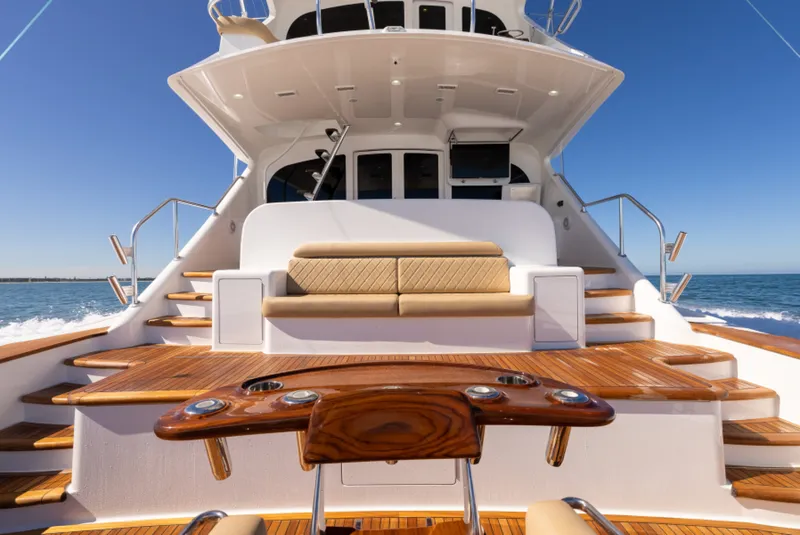 Slide: The Image of 2020 Viking 92 Skybridge Fighting Chair - 7383306